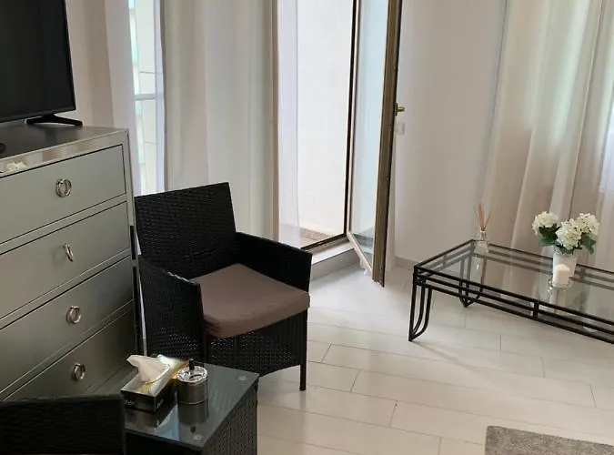 Premier By Twin Mamaia