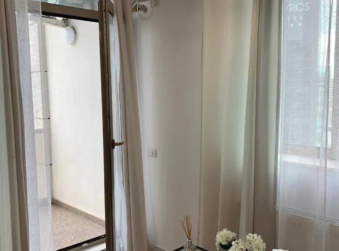 Premier By Twin Mamaia