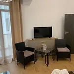 Premier By Twin מאמאיה