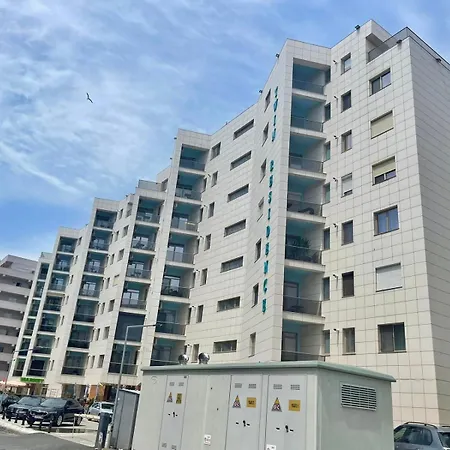 Premier By Twin Apartman *
