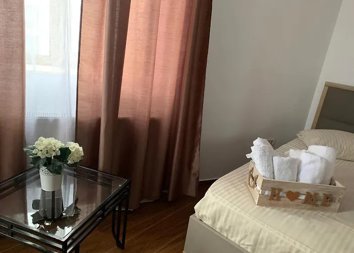 Premier By Twin Mamaia