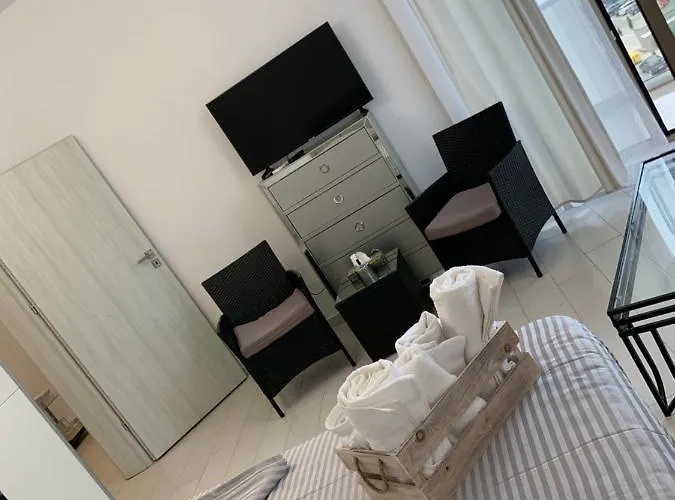 Premier By Twin * Mamaia